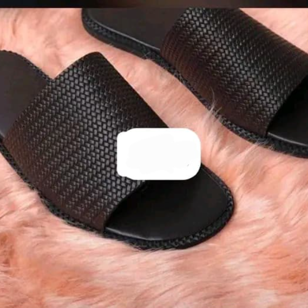 weave plaited black palms