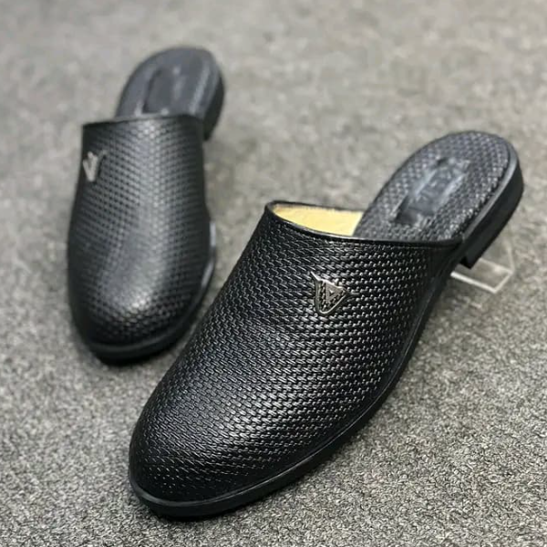 Men's fashionable close toes half pam